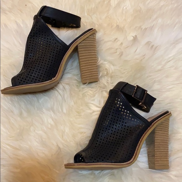 Pink Martini Shoes - Pink Martini Heels